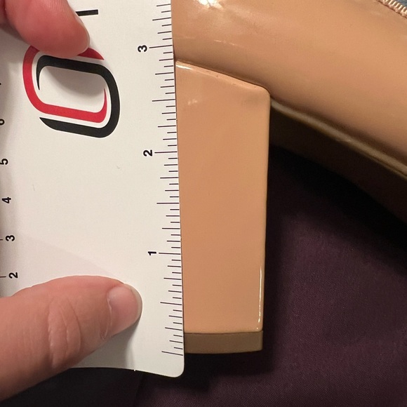 Anne Klein nude heels size 8 *like new* - Picture 7 of 7